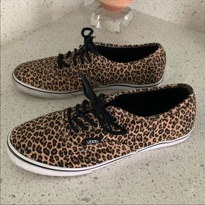 Leopard Vans